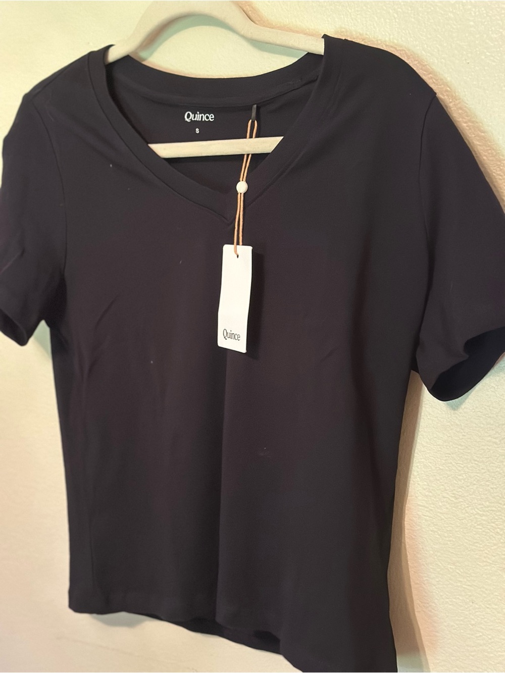 Quince 100% Organic Cotton
Boxy V-Neck Tee